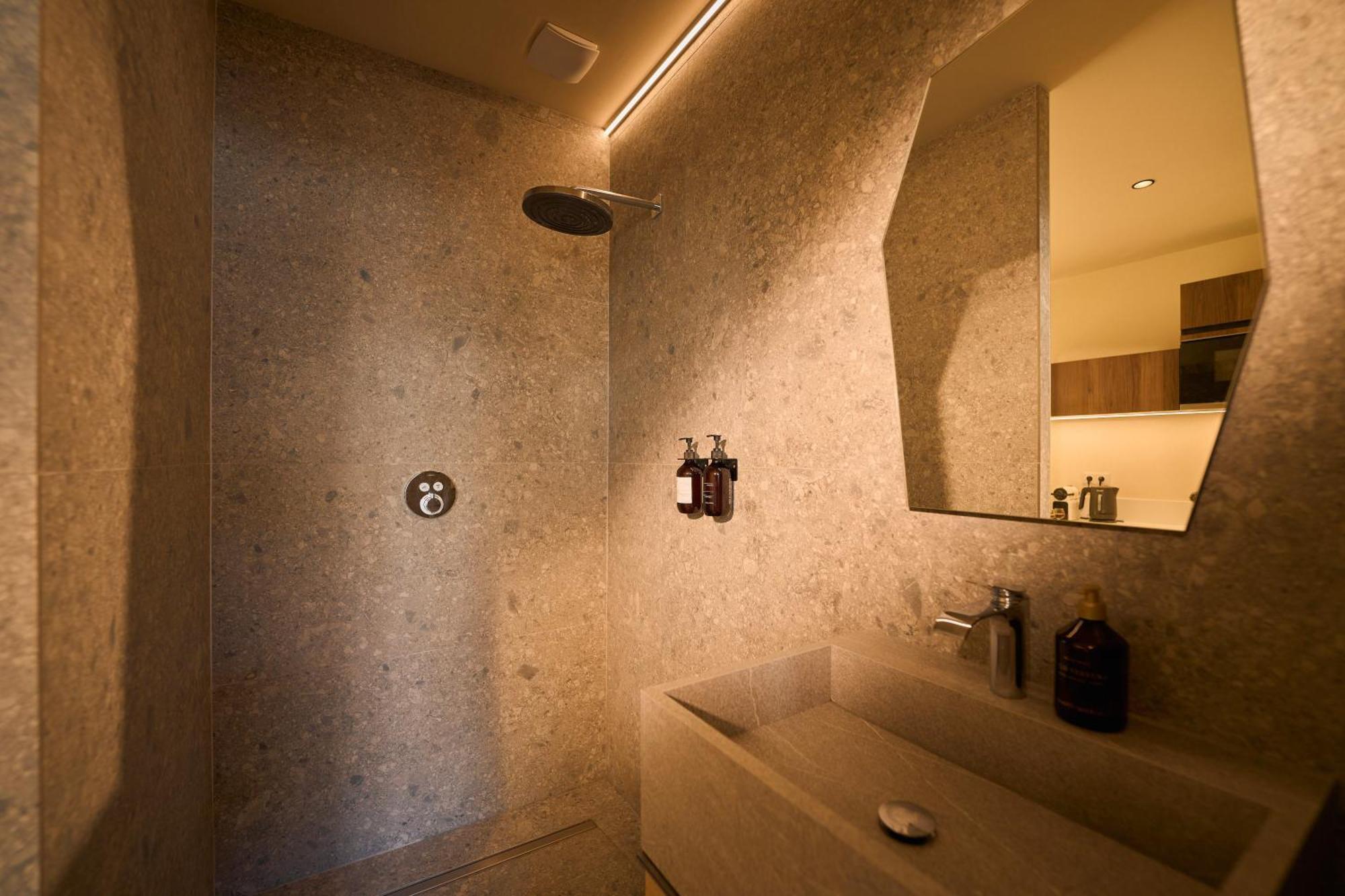 Suite Atypique - Jacuzzi Privatif En Centre Ville De Cognac Exterior photo